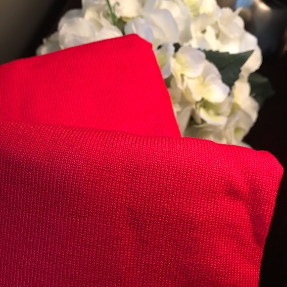 Last Red Super Soft long sleeve Vneck Sweater Top - Picture 2 of 5